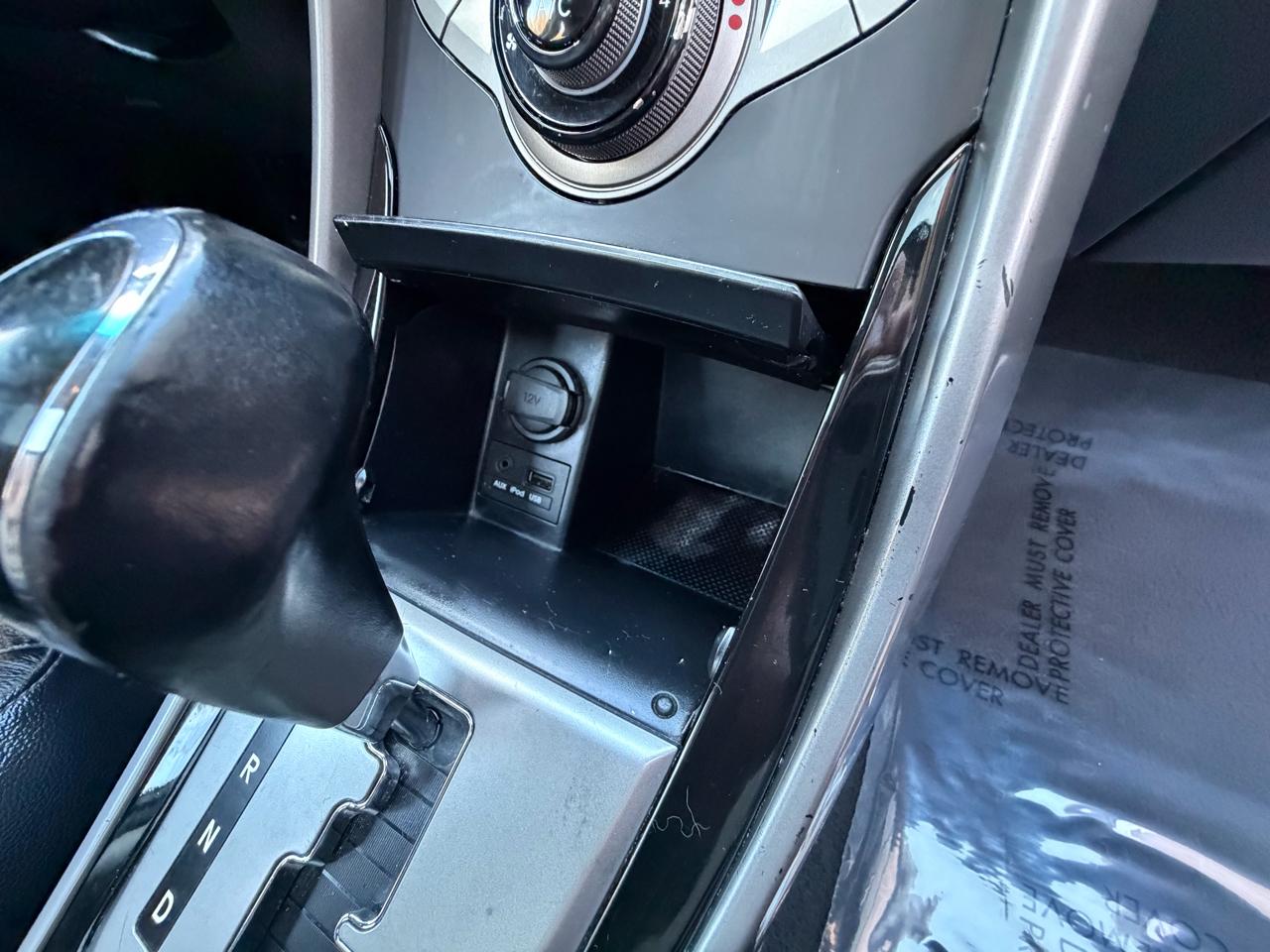 Hyundai Elantra GLS M/T 2013