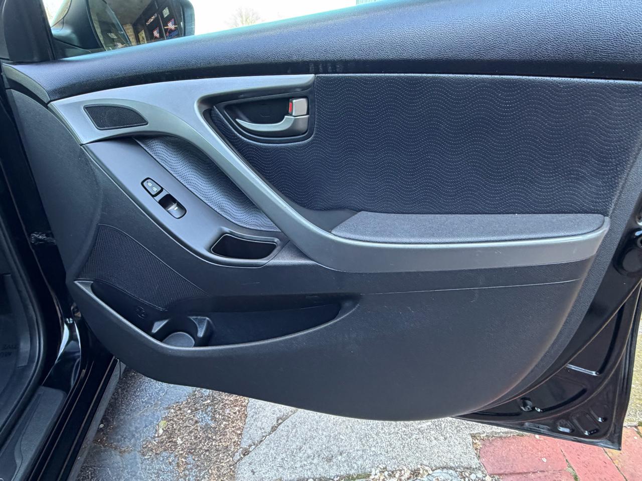 Hyundai Elantra GLS M/T 2013