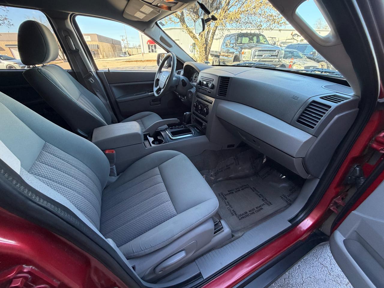 Jeep Grand Cherokee Laredo 4WD 2005