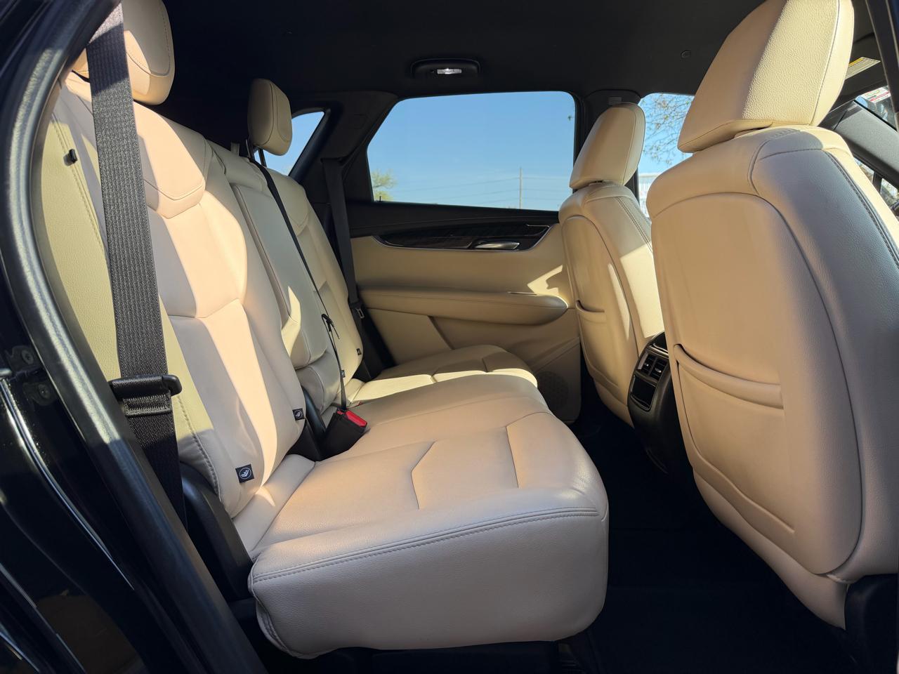 Cadillac XT5 Base 2018