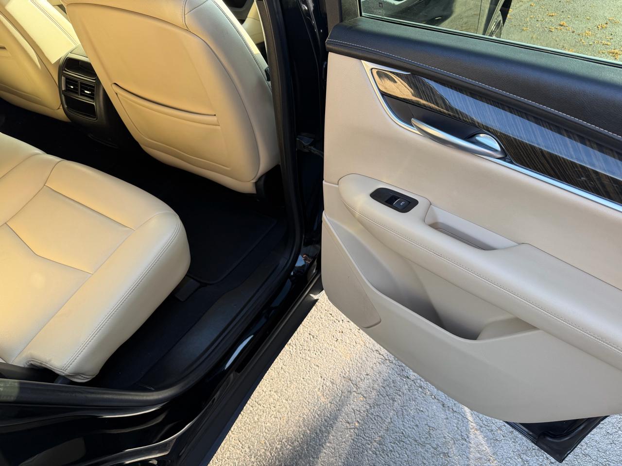 Cadillac XT5 Base 2018