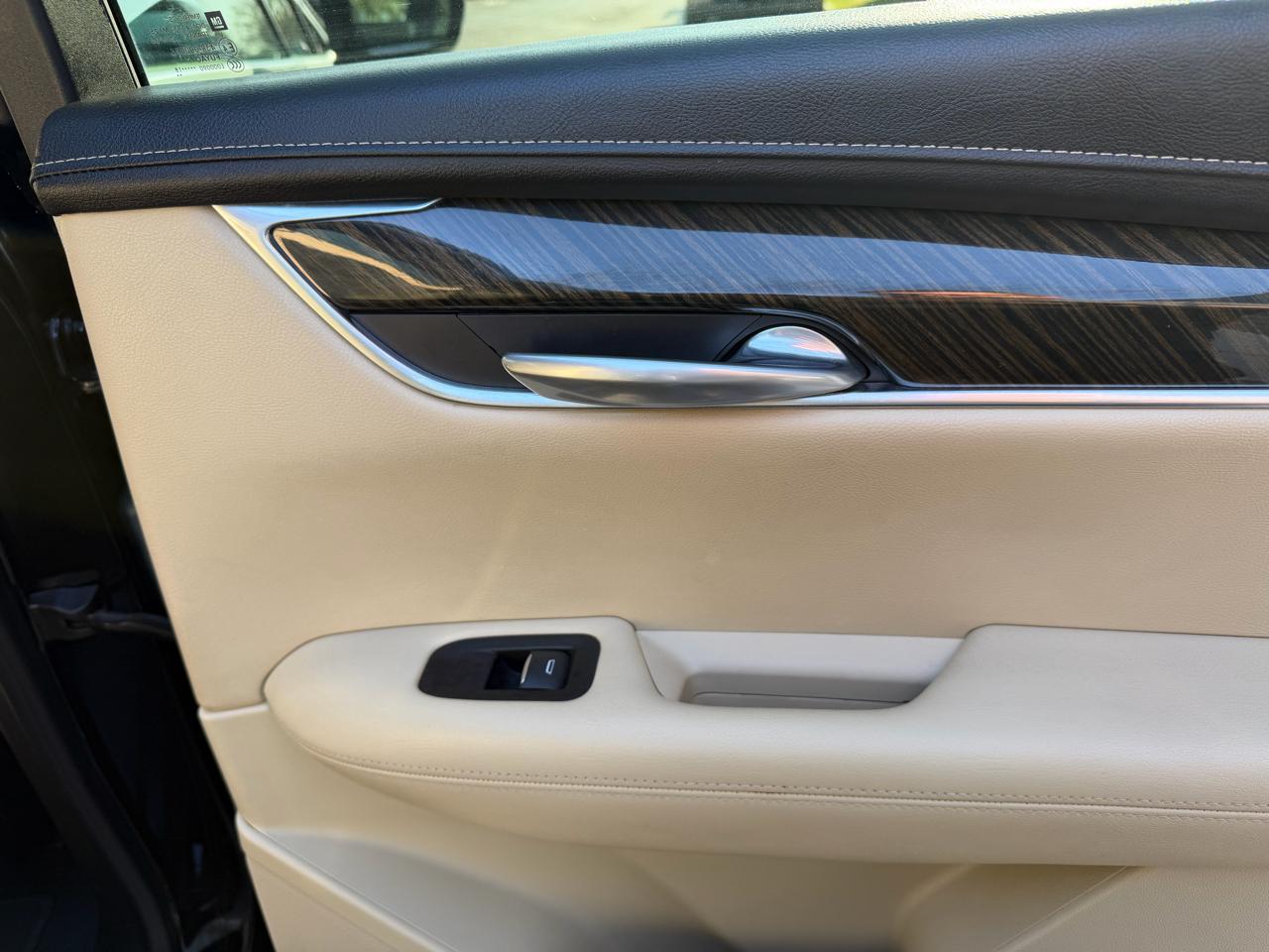 Cadillac XT5 Base 2018