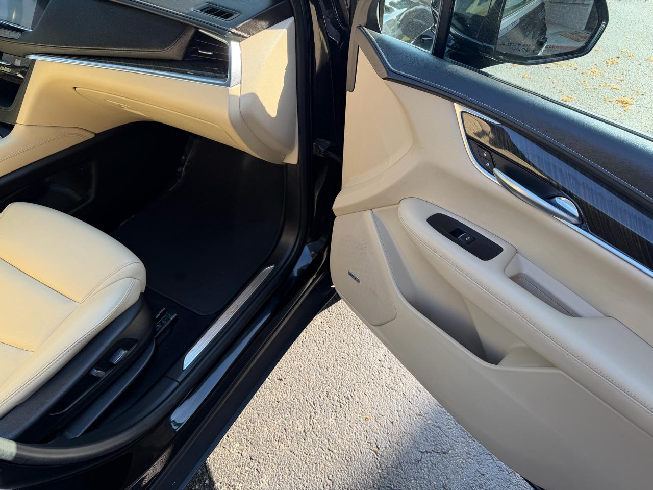 Cadillac XT5 Base 2018