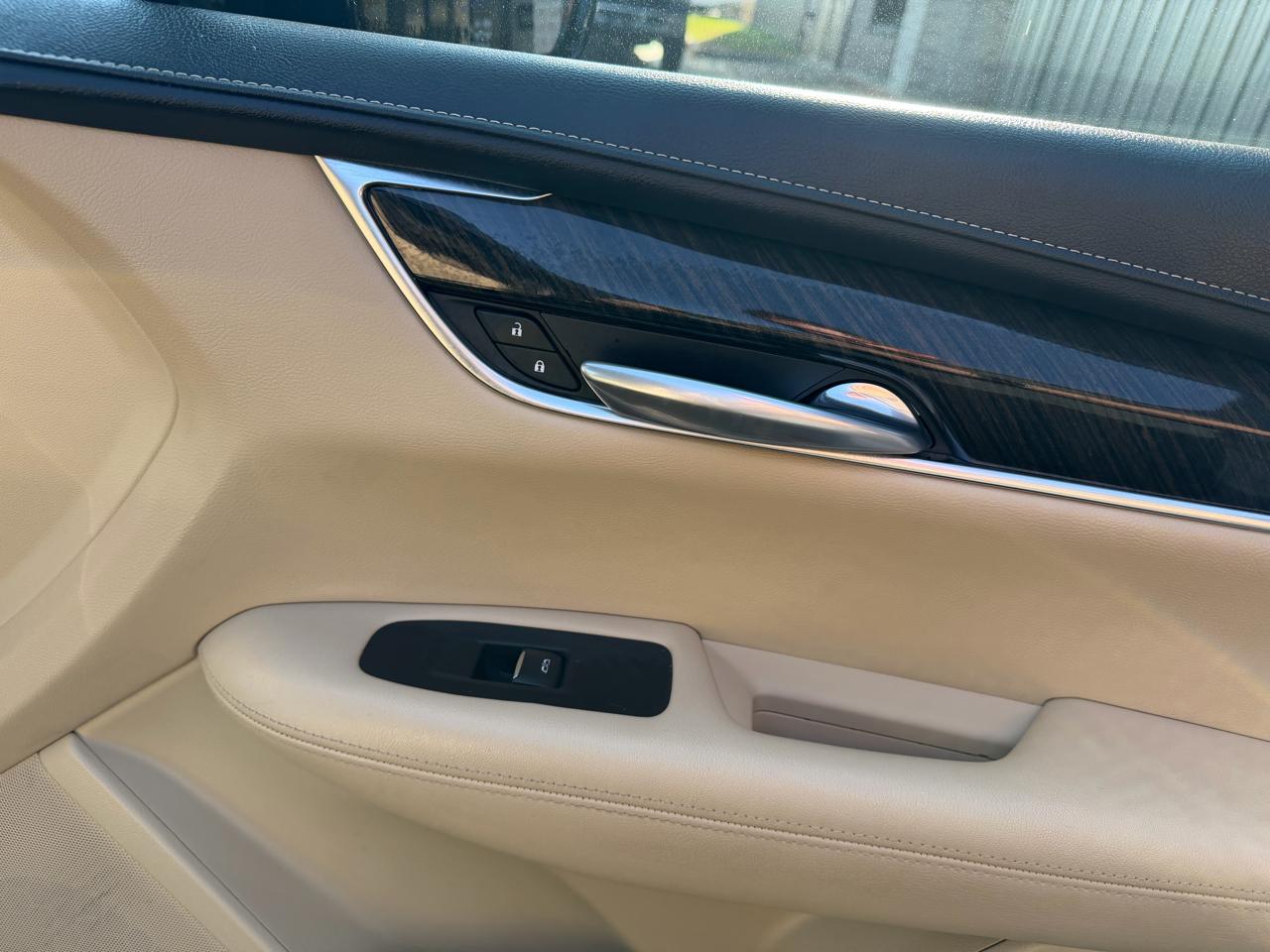 Cadillac XT5 Base 2018