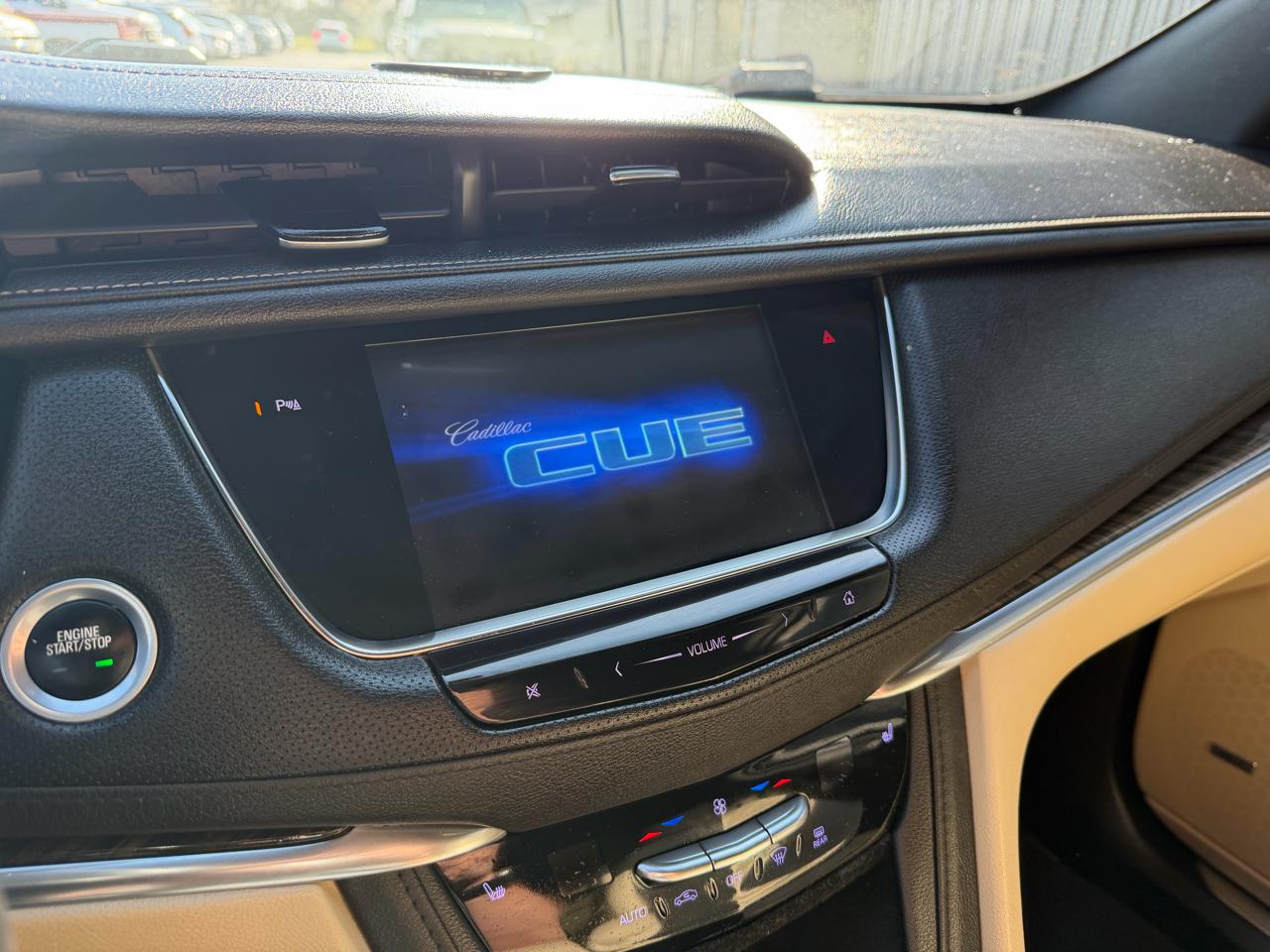 Cadillac XT5 Base 2018