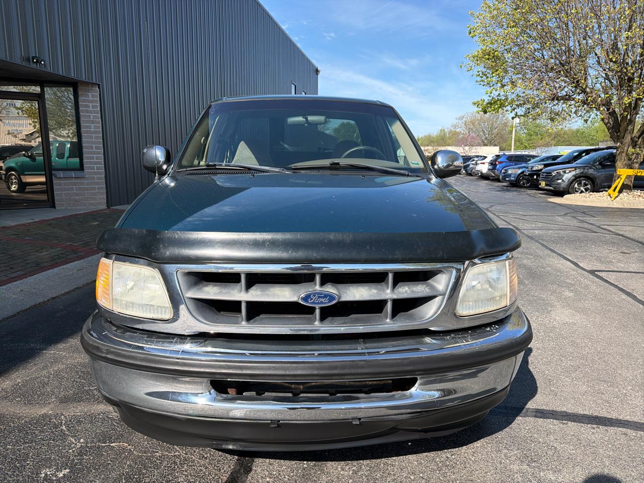 Ford F-150 XL SuperCab Short Bed 2WD 1998