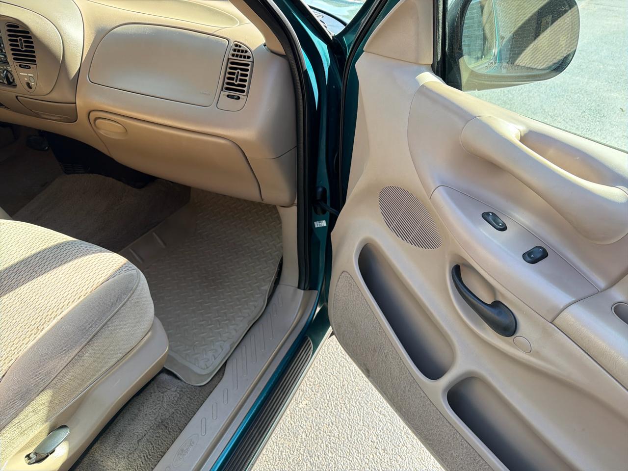 Ford F-150 XL SuperCab Short Bed 2WD 1998