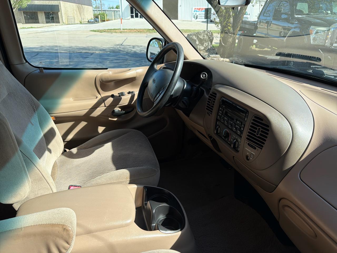 Ford F-150 XL SuperCab Short Bed 2WD 1998