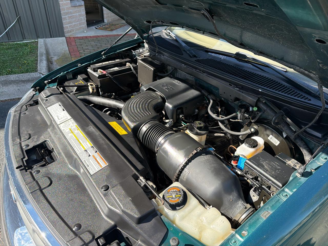 Ford F-150 XL SuperCab Short Bed 2WD 1998