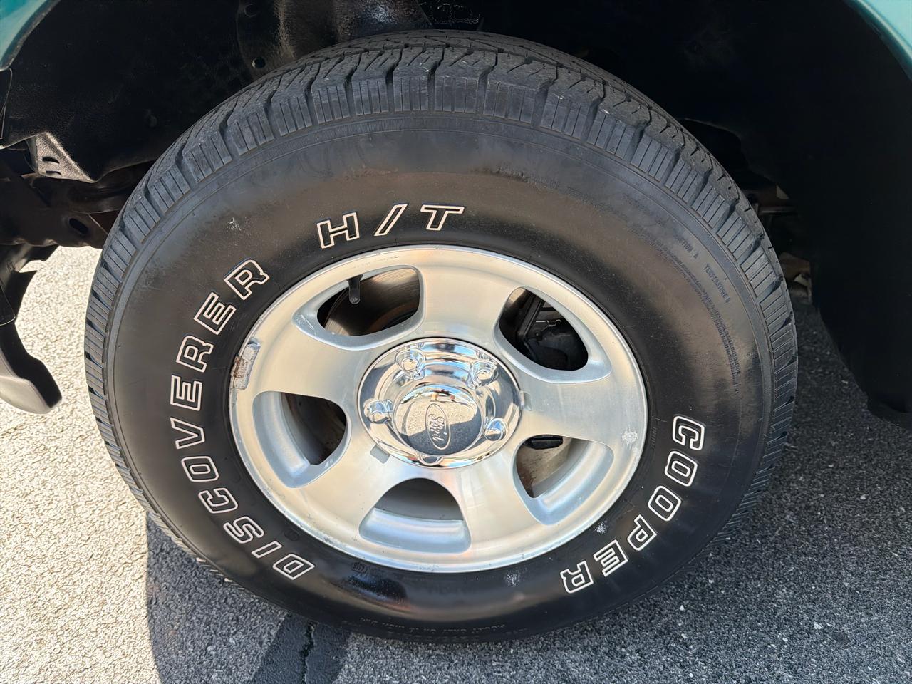 Ford F-150 XL SuperCab Short Bed 2WD 1998