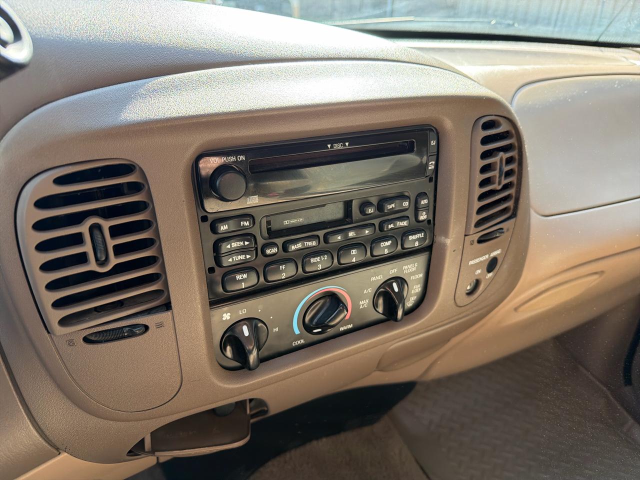 Ford F-150 XL SuperCab Short Bed 2WD 1998