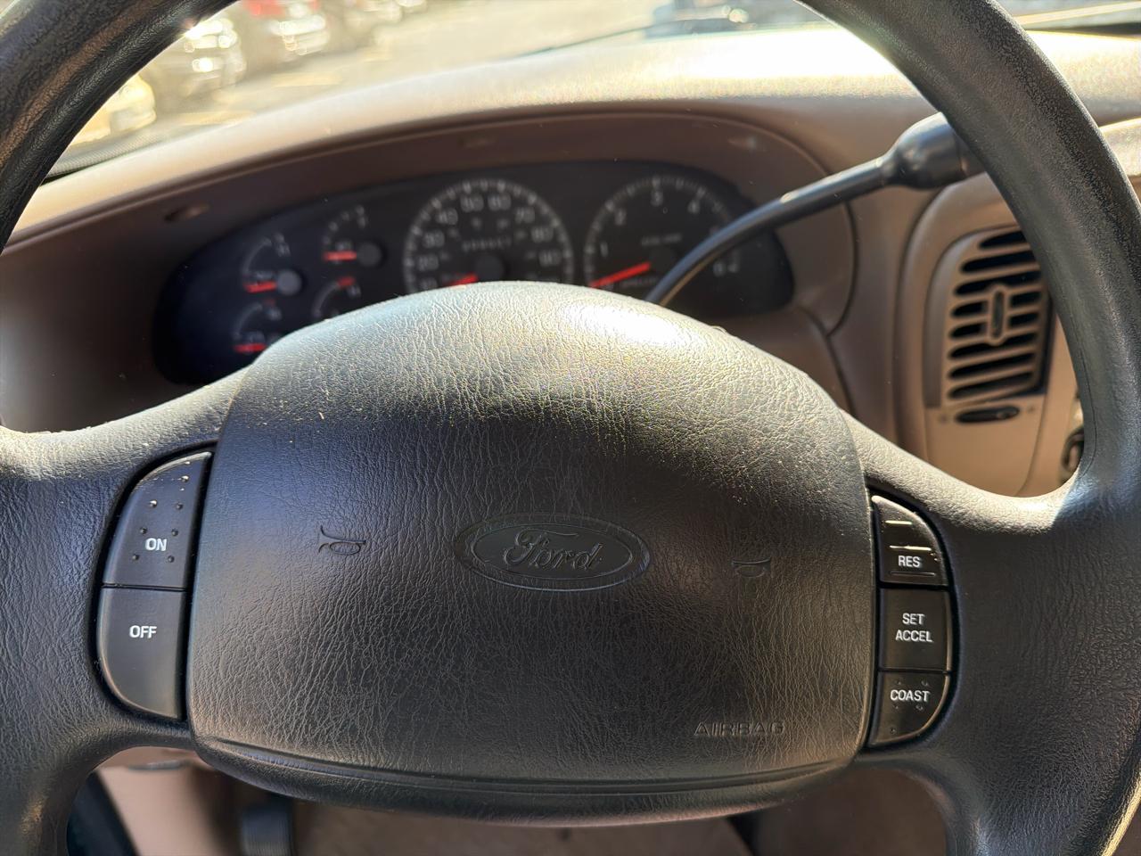 Ford F-150 XL SuperCab Short Bed 2WD 1998