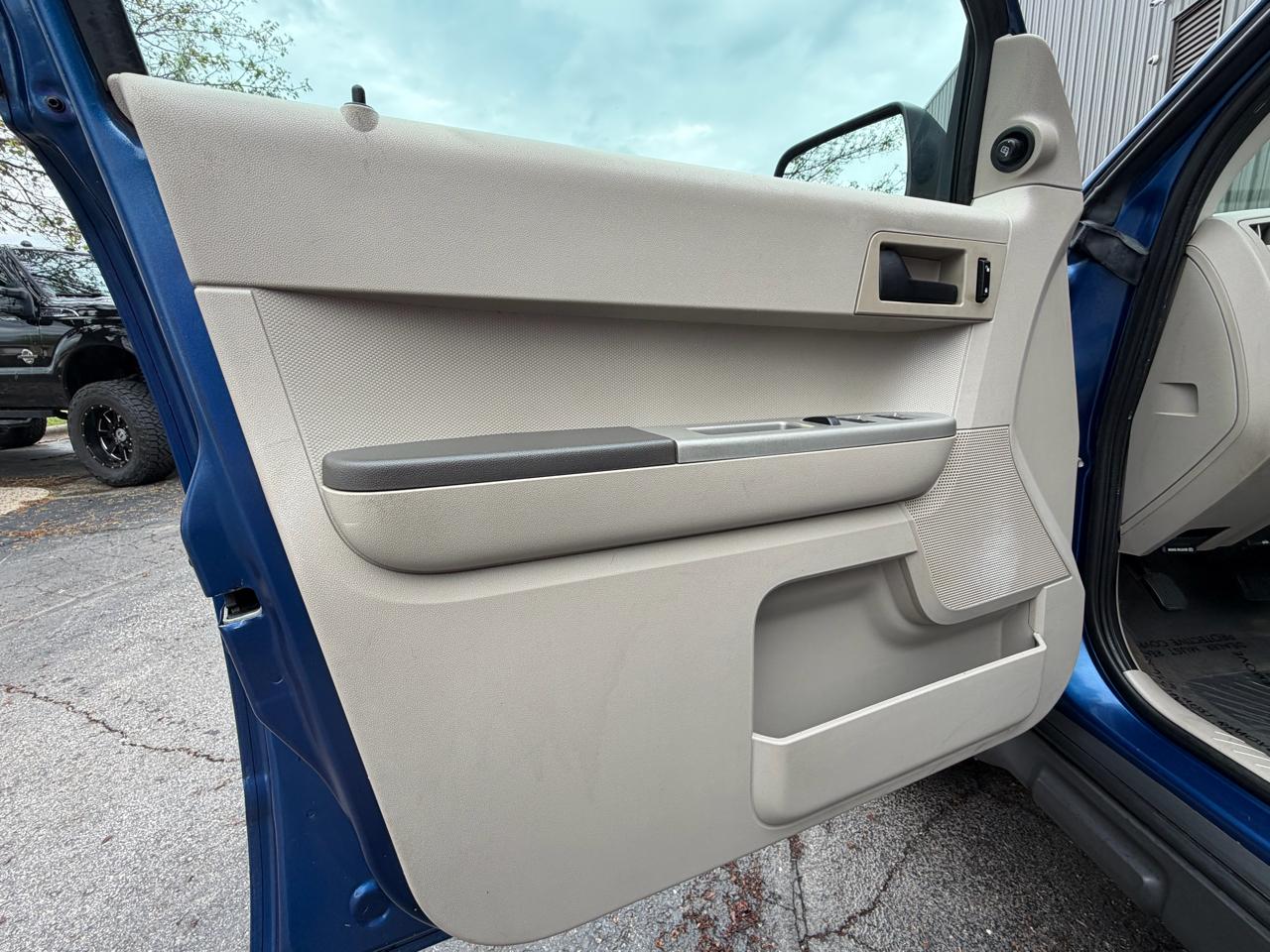 Ford Escape XLT 4WD V6 2008