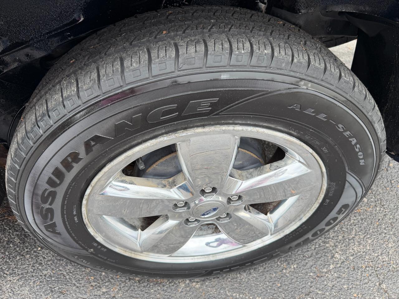 Ford Escape XLT 4WD V6 2008