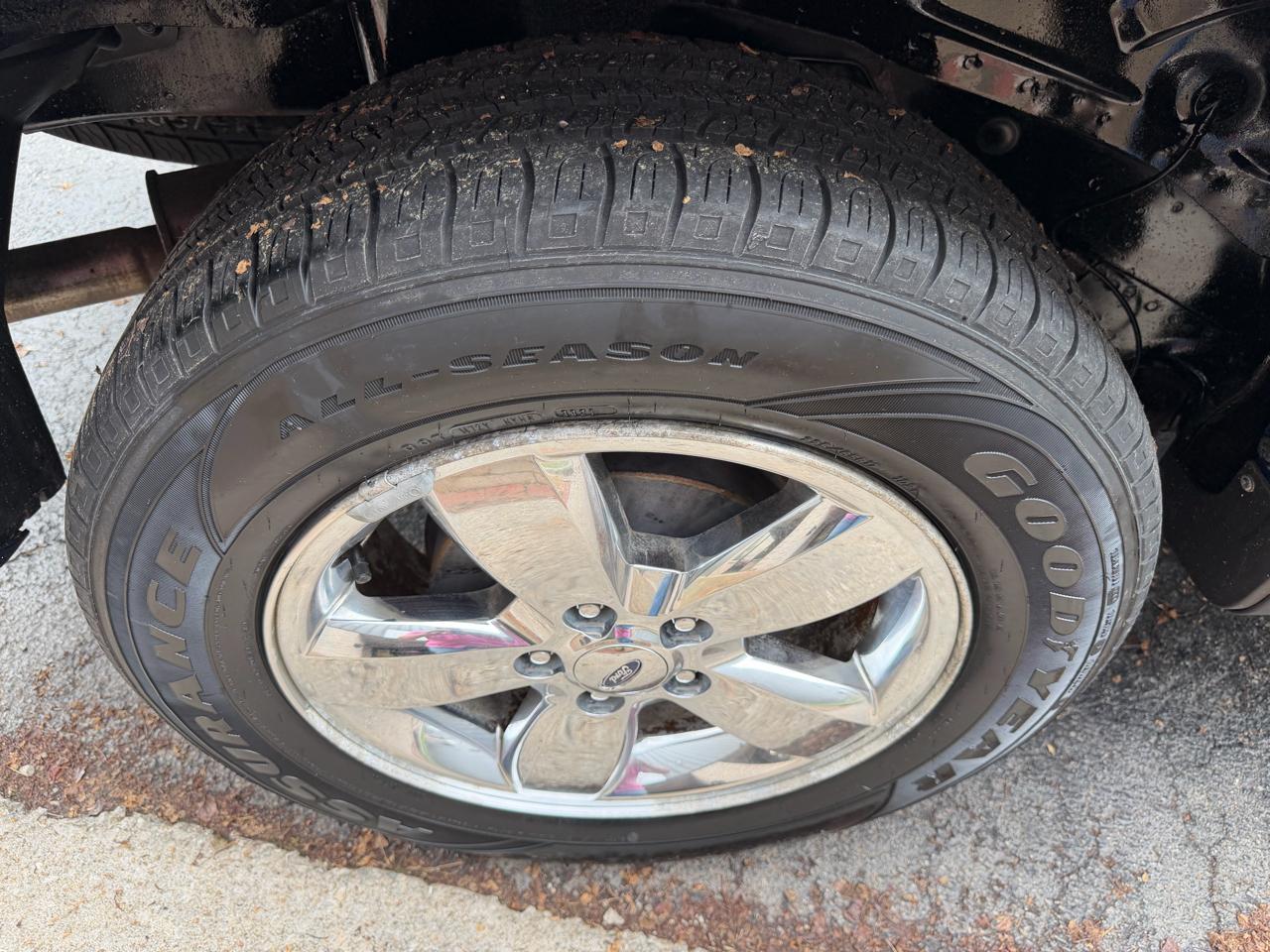 Ford Escape XLT 4WD V6 2008