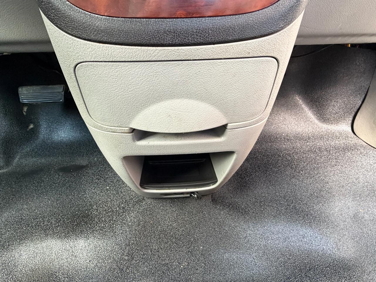 Chevrolet Uplander Cargo Van 2008