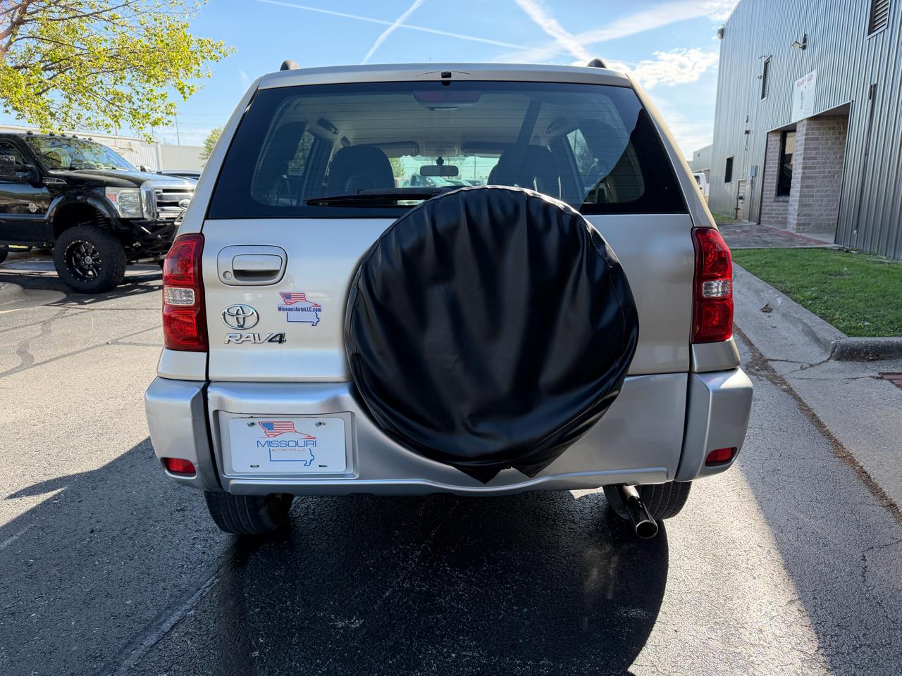 Toyota RAV4 2WD 2004