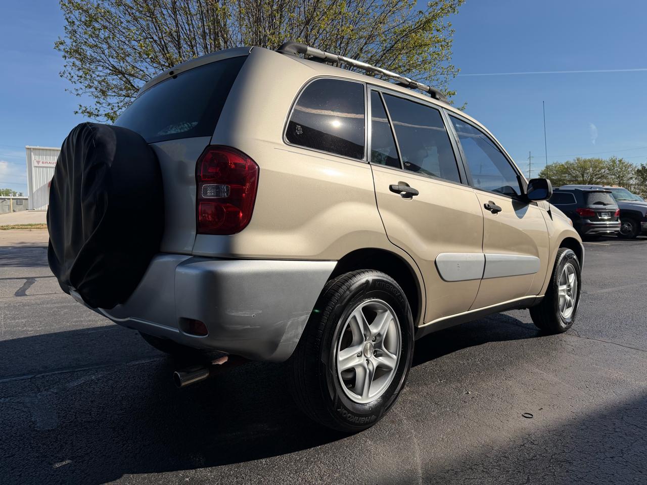 Toyota RAV4 2WD 2004