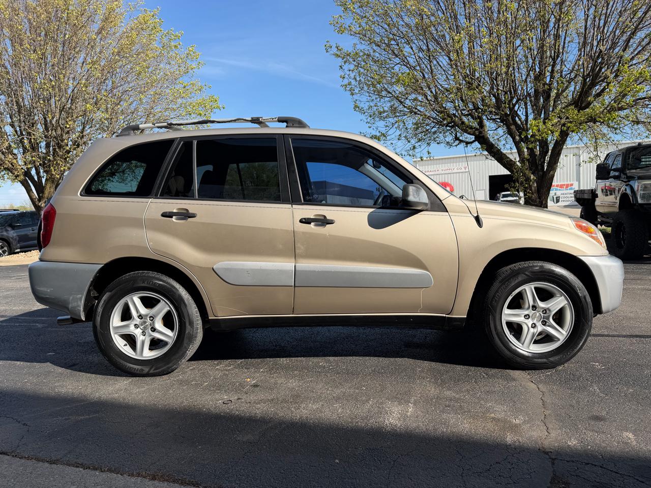 Toyota RAV4 2WD 2004