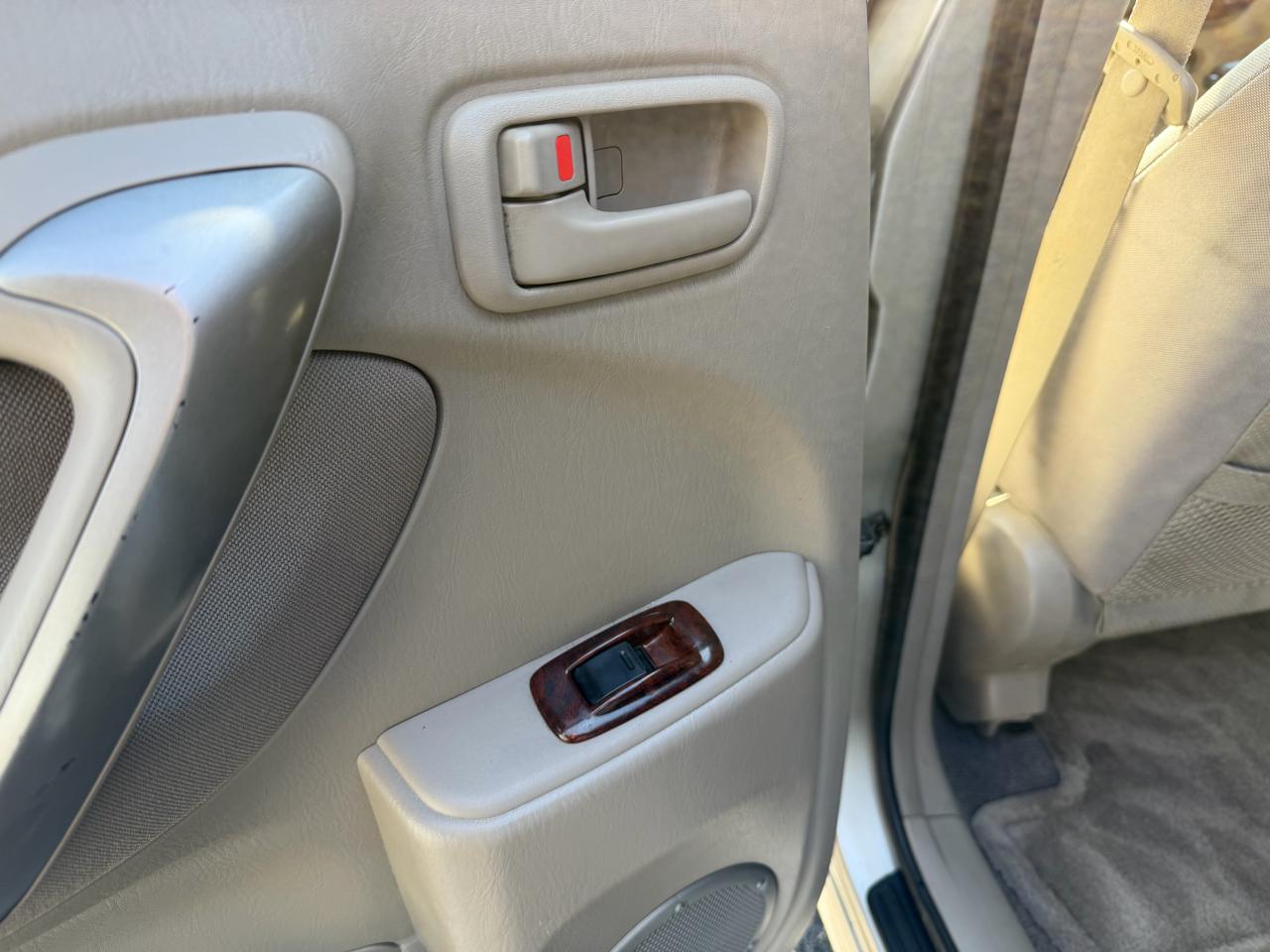 Toyota RAV4 2WD 2004