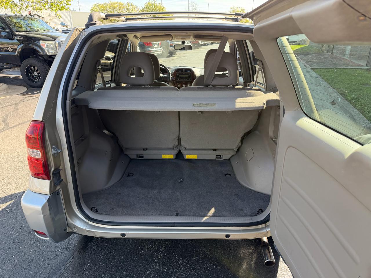 Toyota RAV4 2WD 2004