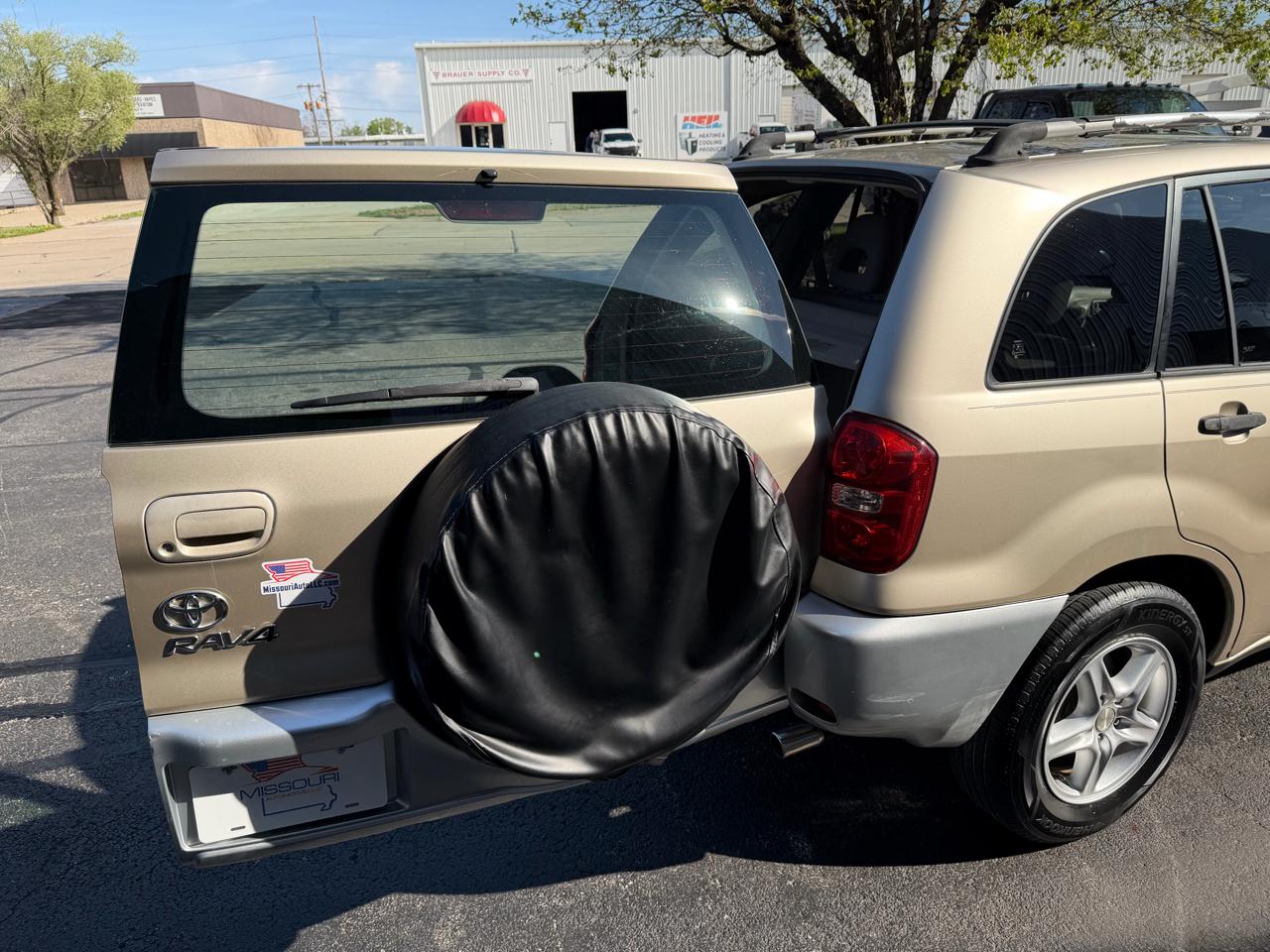 Toyota RAV4 2WD 2004