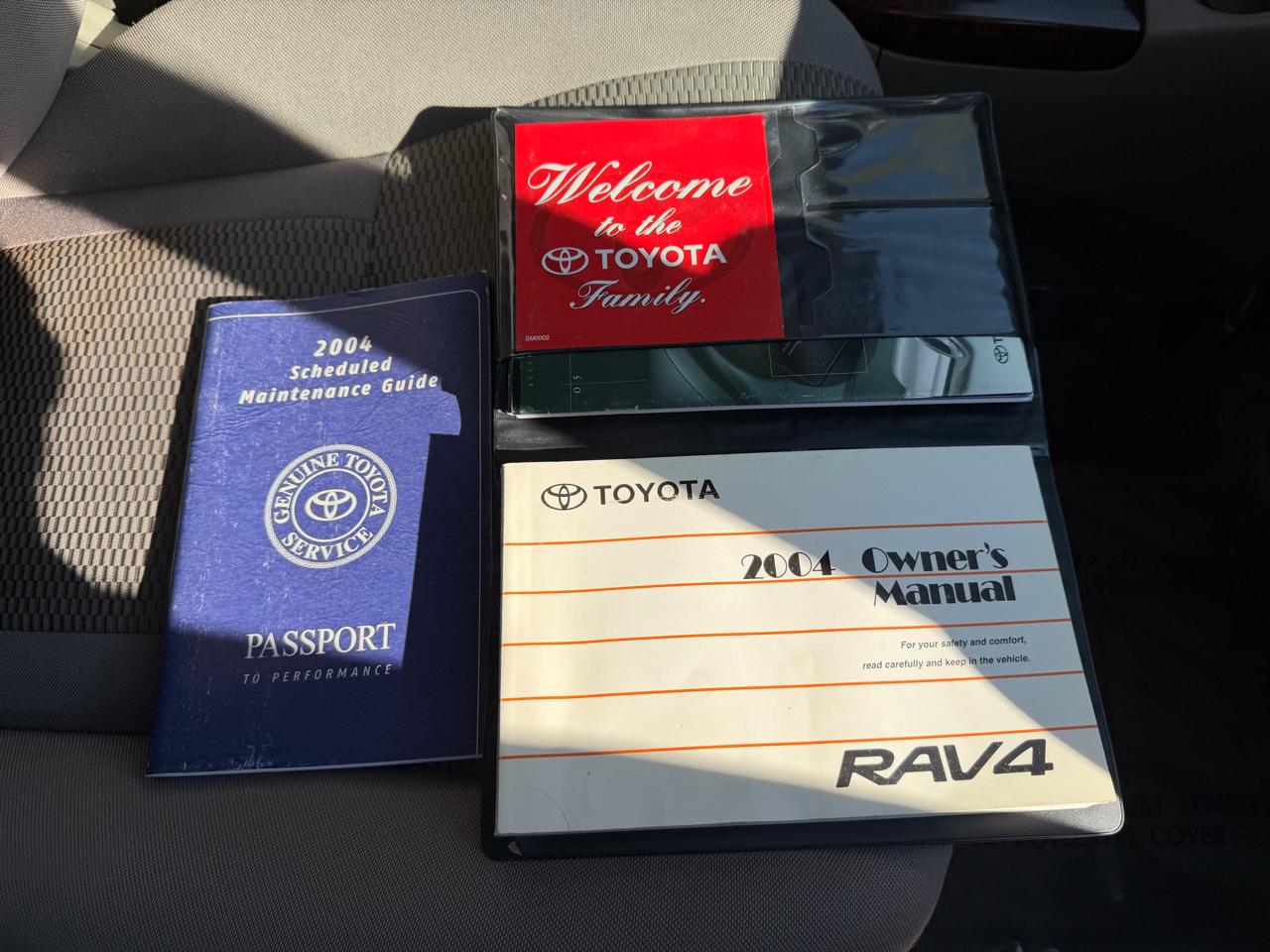 Toyota RAV4 2WD 2004