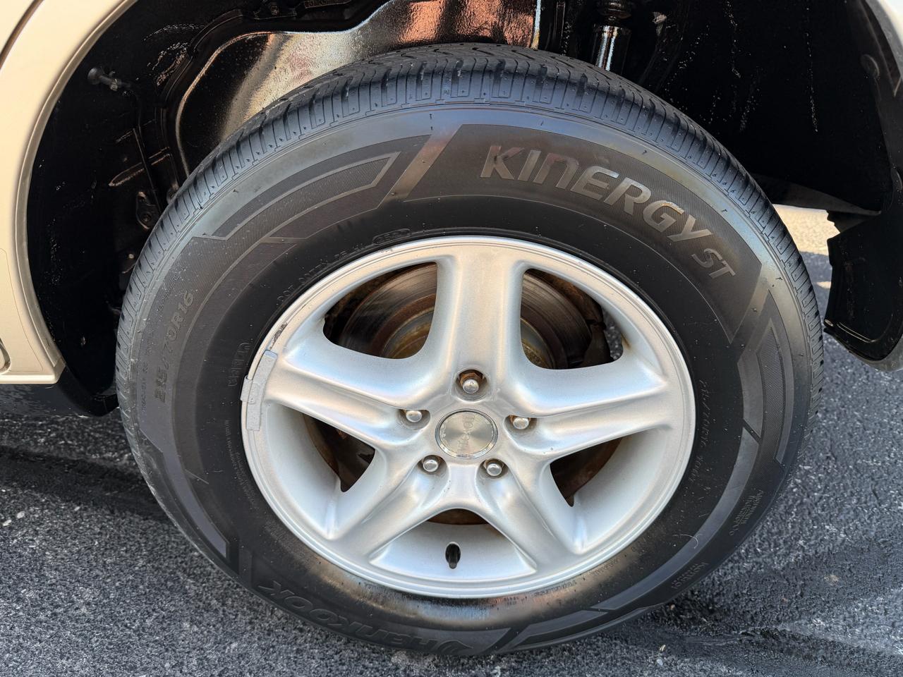 Toyota RAV4 2WD 2004