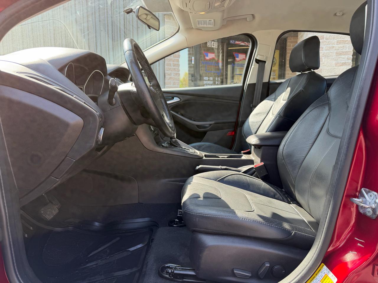 Ford Focus SE Sedan 2016