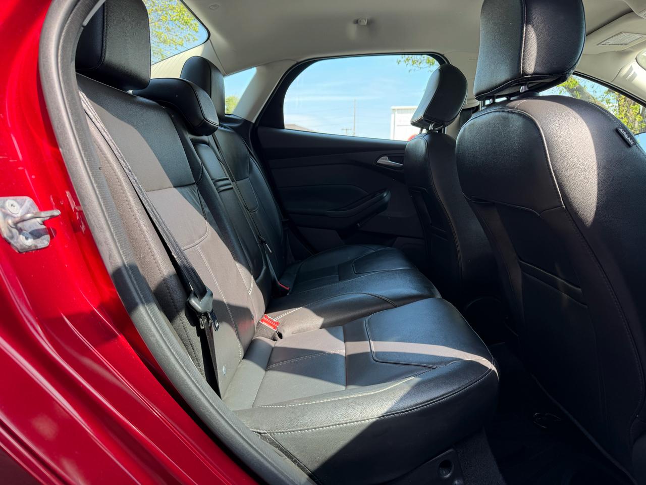 Ford Focus SE Sedan 2016