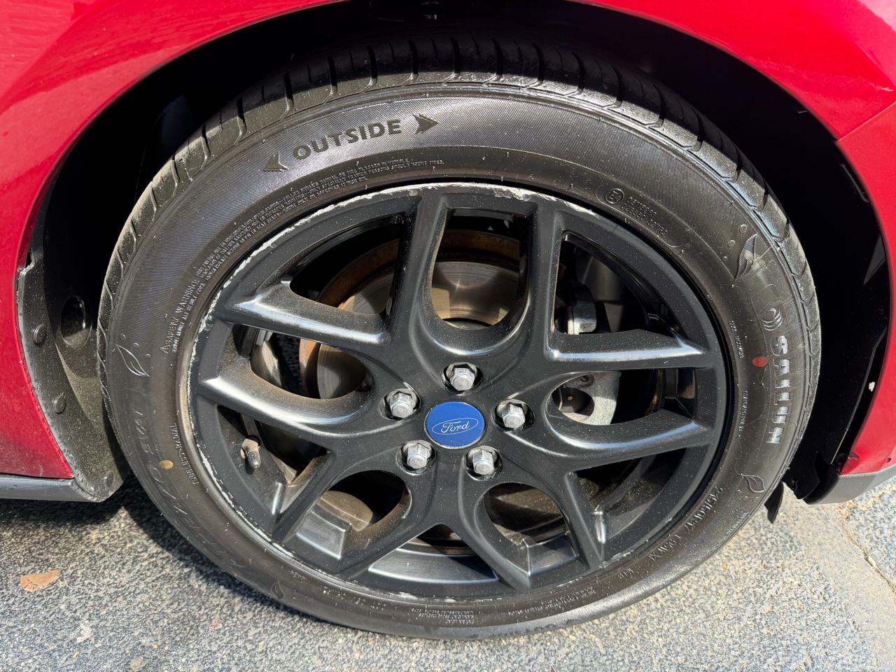 Ford Focus SE Sedan 2016