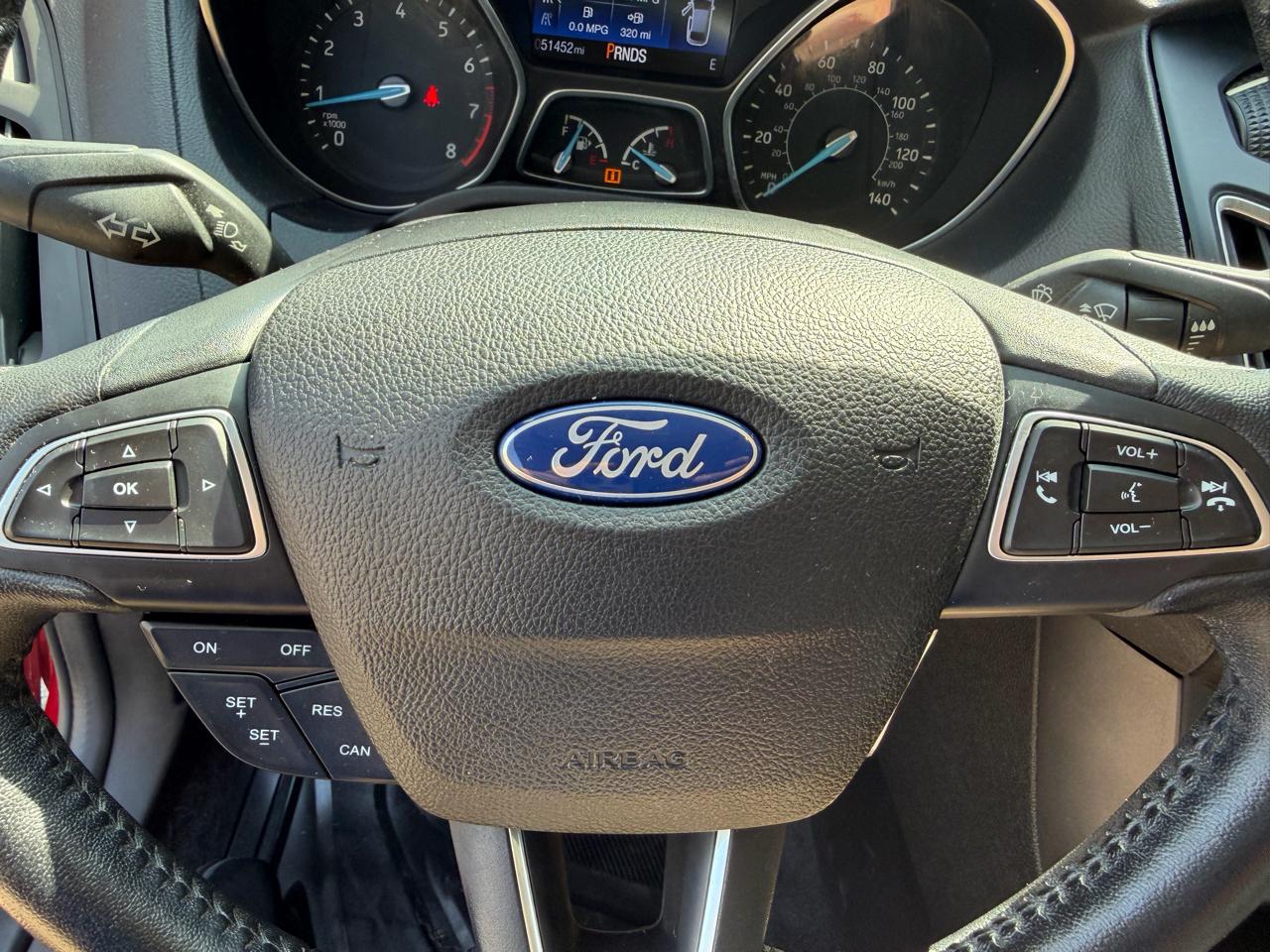 Ford Focus SE Sedan 2016