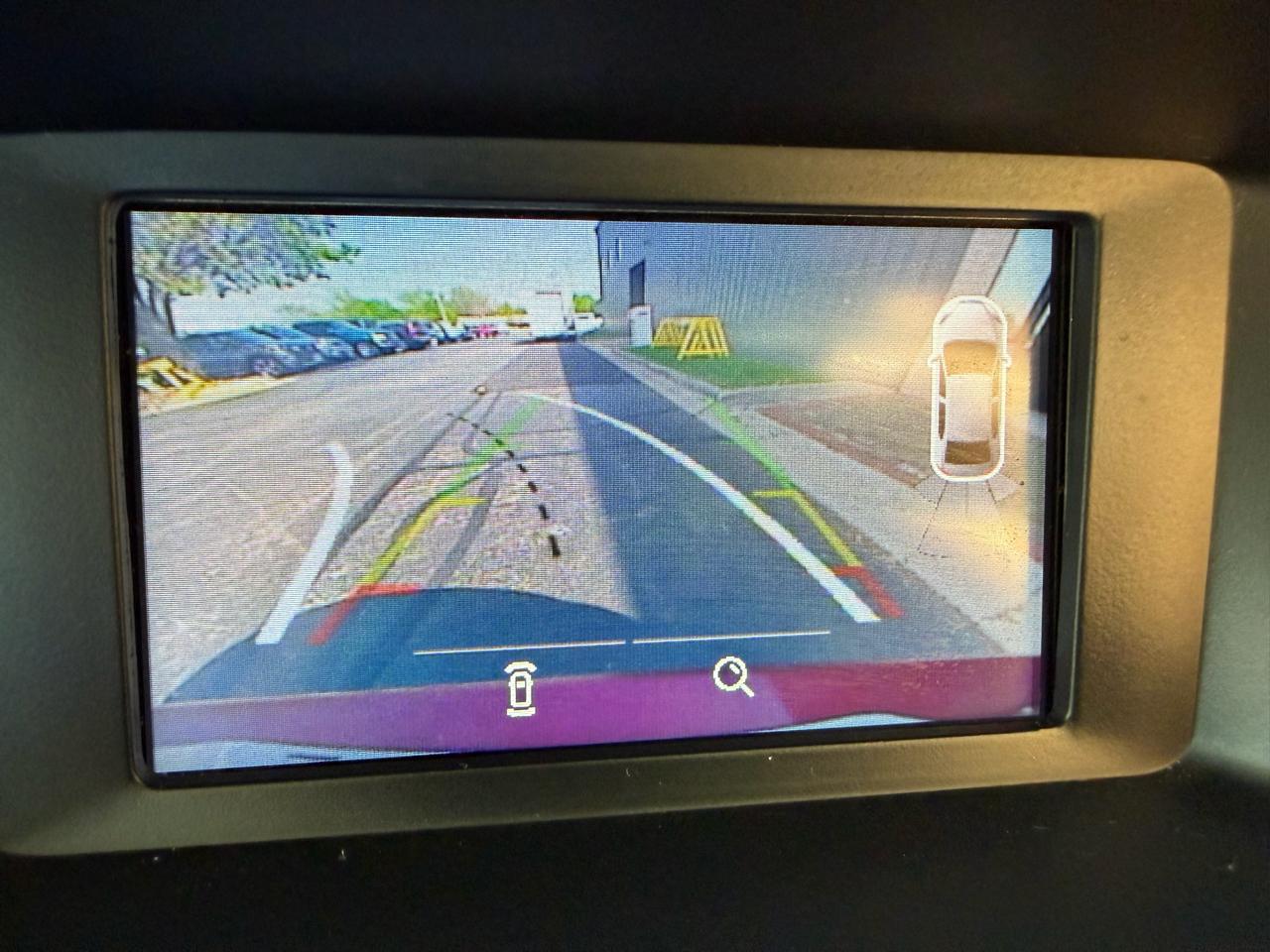 Ford Focus SE Sedan 2016