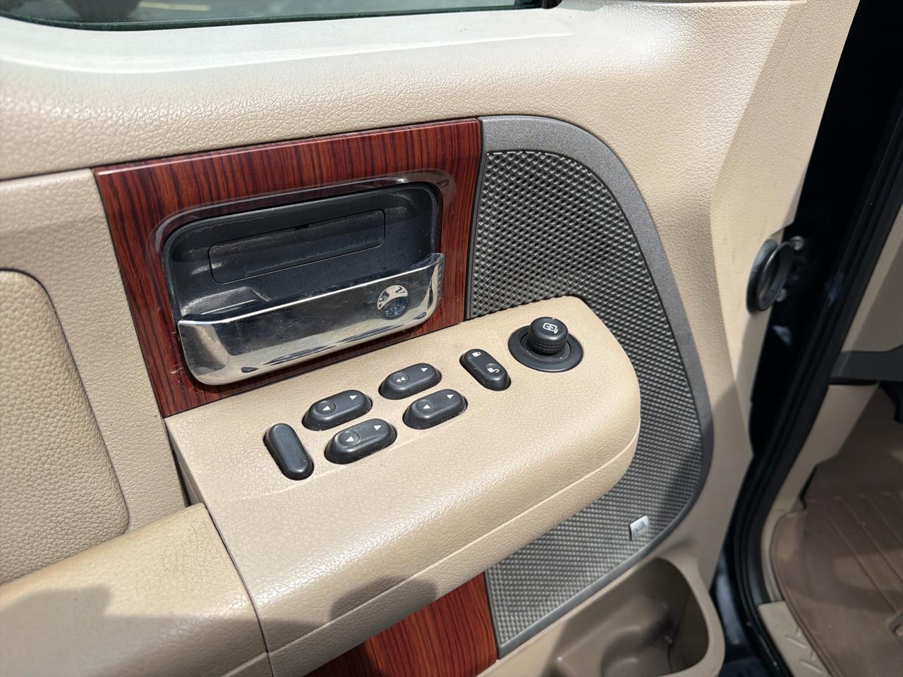 Ford F-150 Lariat SuperCab 4WD 2006