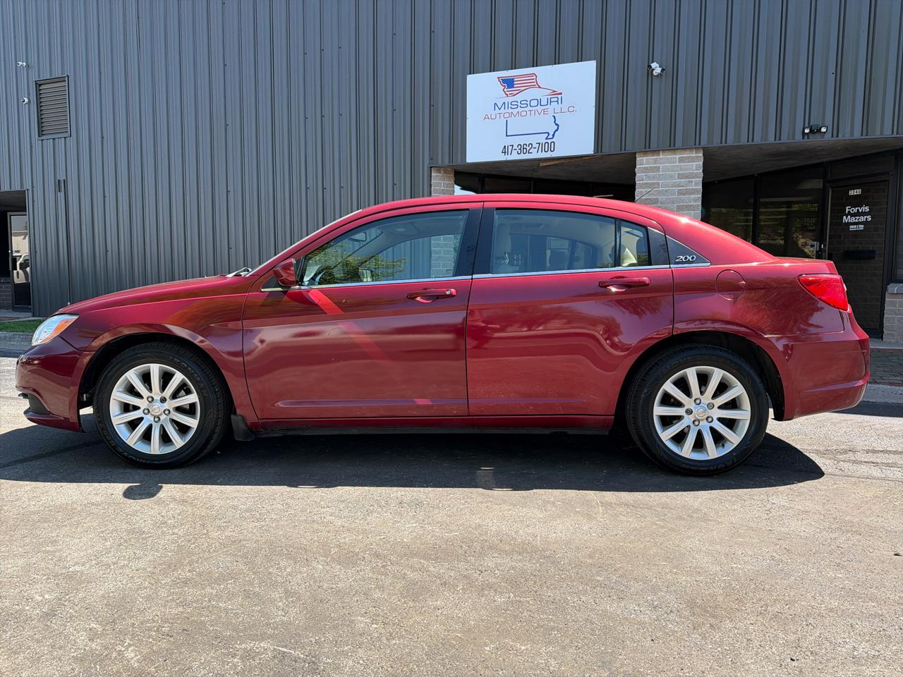 Chrysler 200 Touring 2012