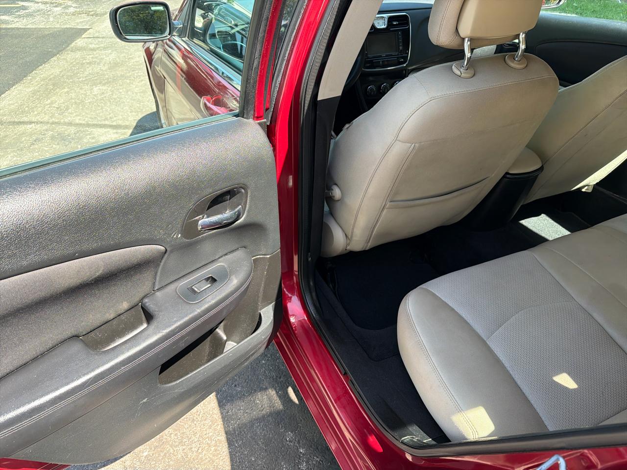 Chrysler 200 Touring 2012