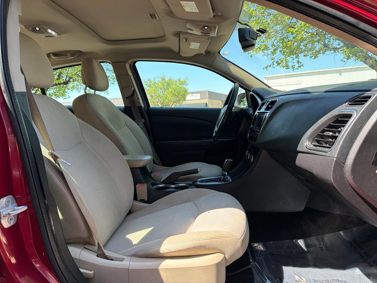 Chrysler 200 Touring 2012