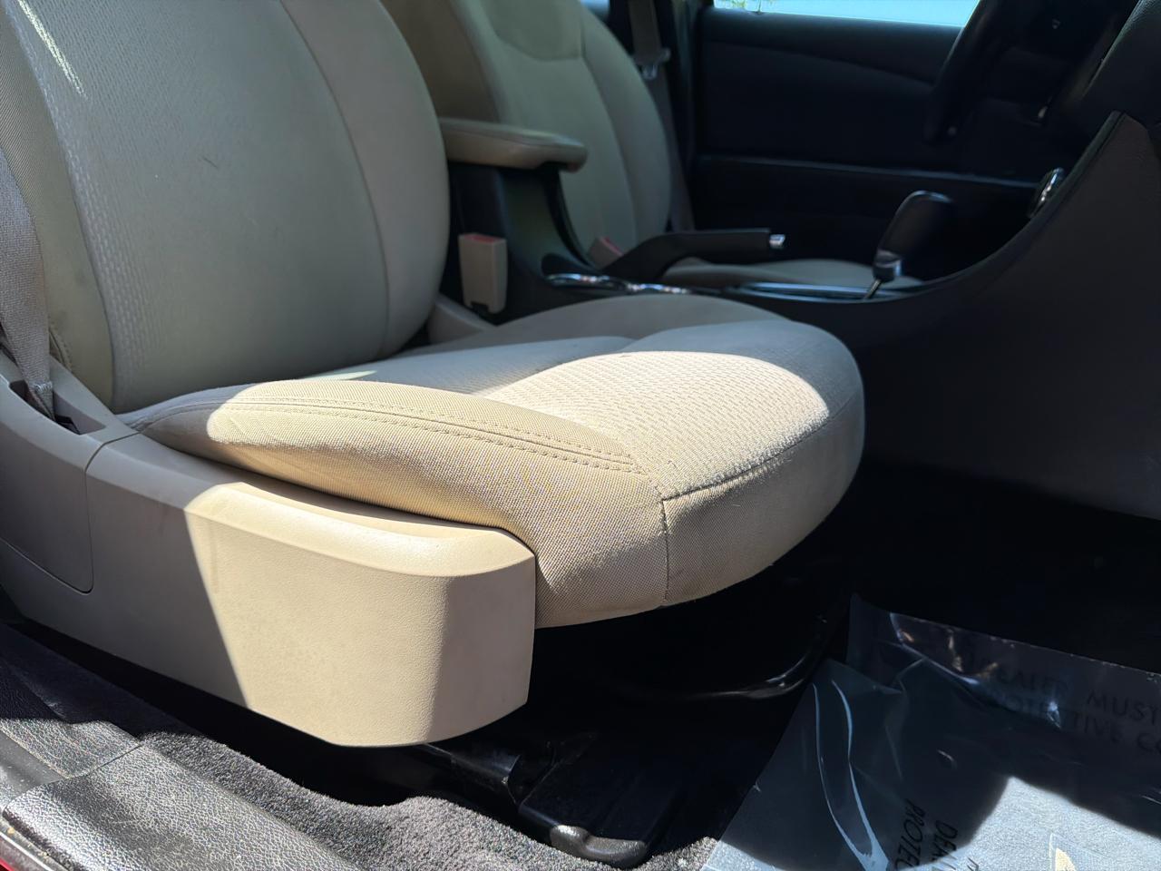 Chrysler 200 Touring 2012