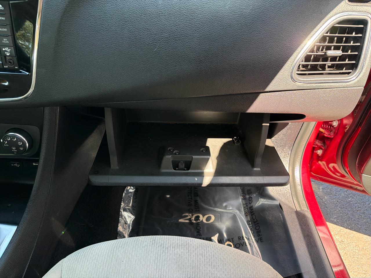 Chrysler 200 Touring 2012