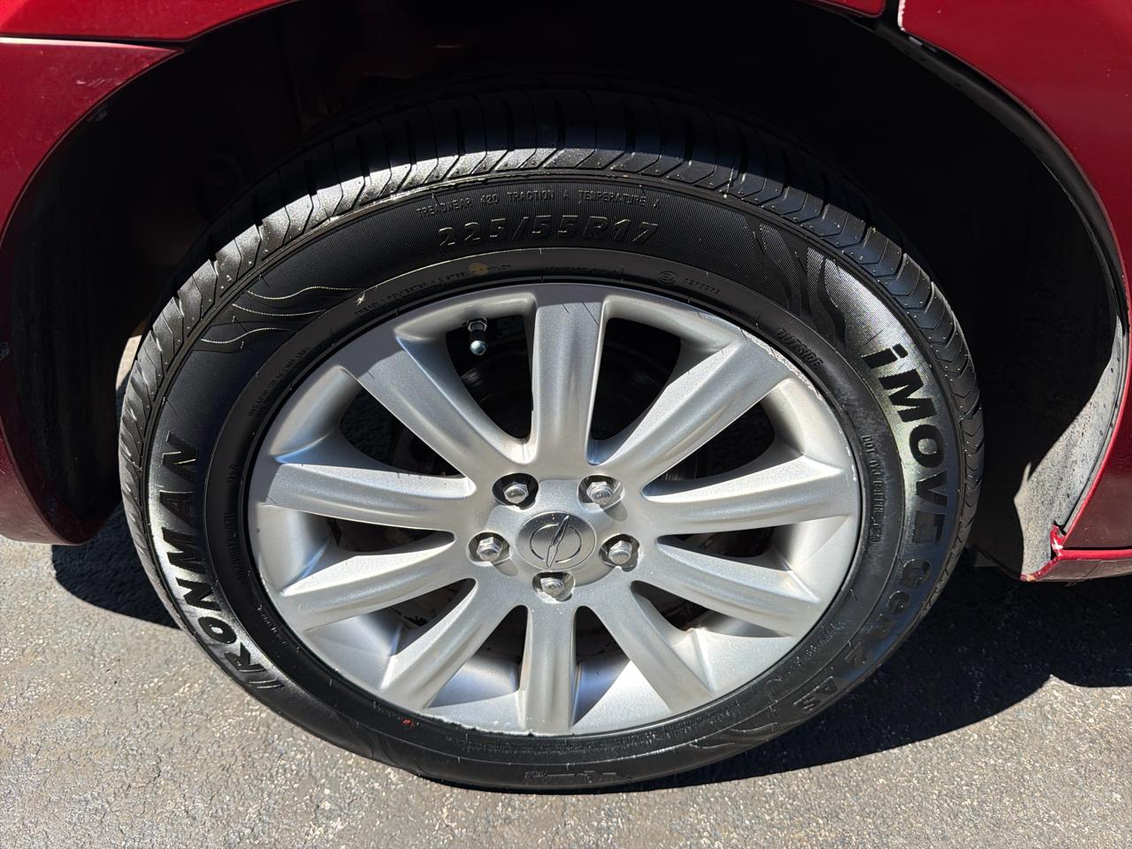 Chrysler 200 Touring 2012