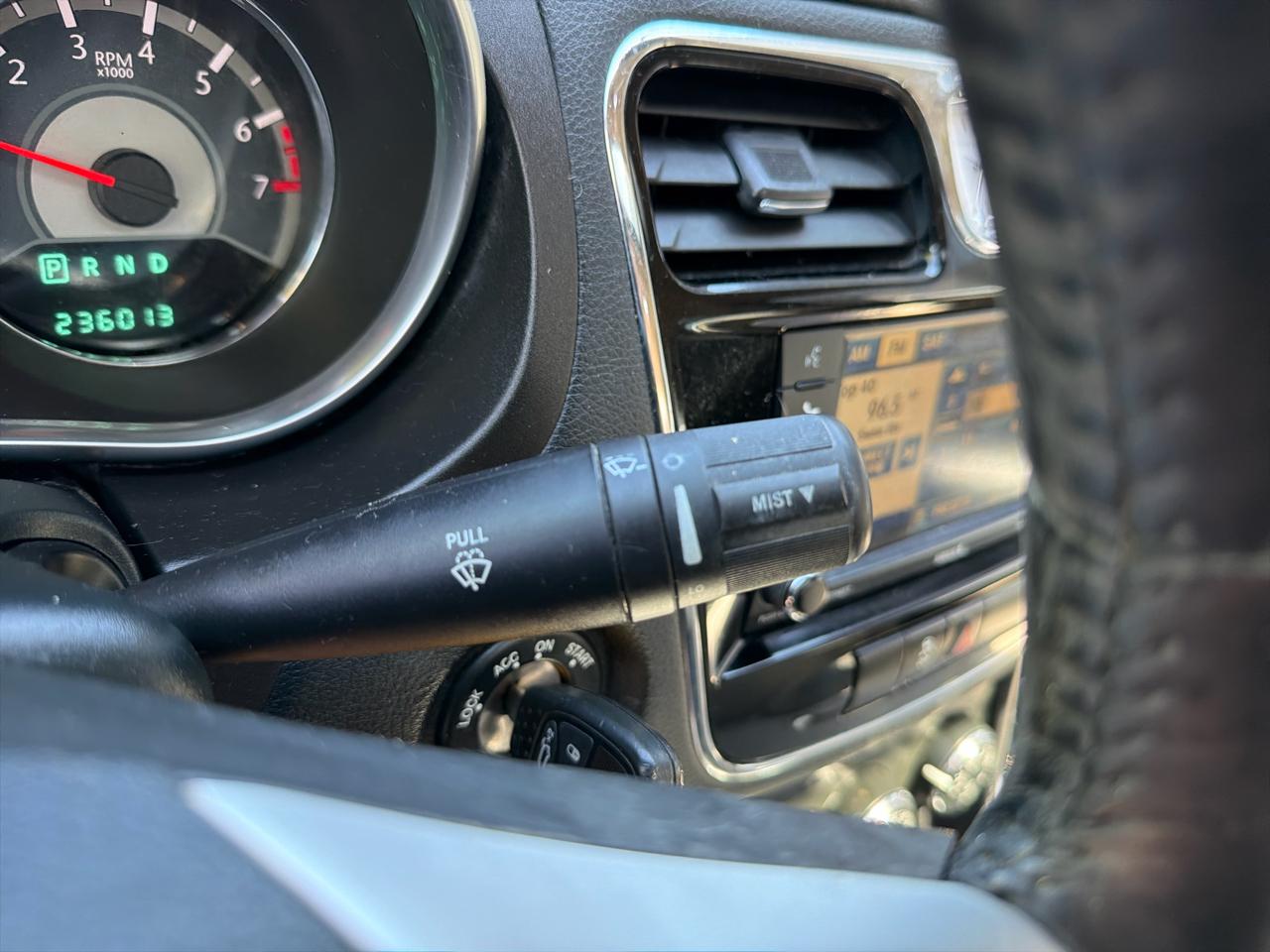 Chrysler 200 Touring 2012