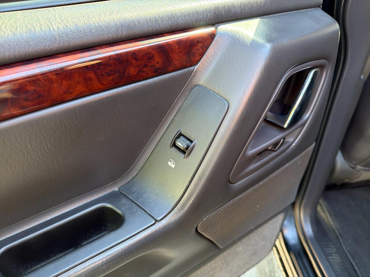 Jeep Grand Cherokee Limited 4WD 2000