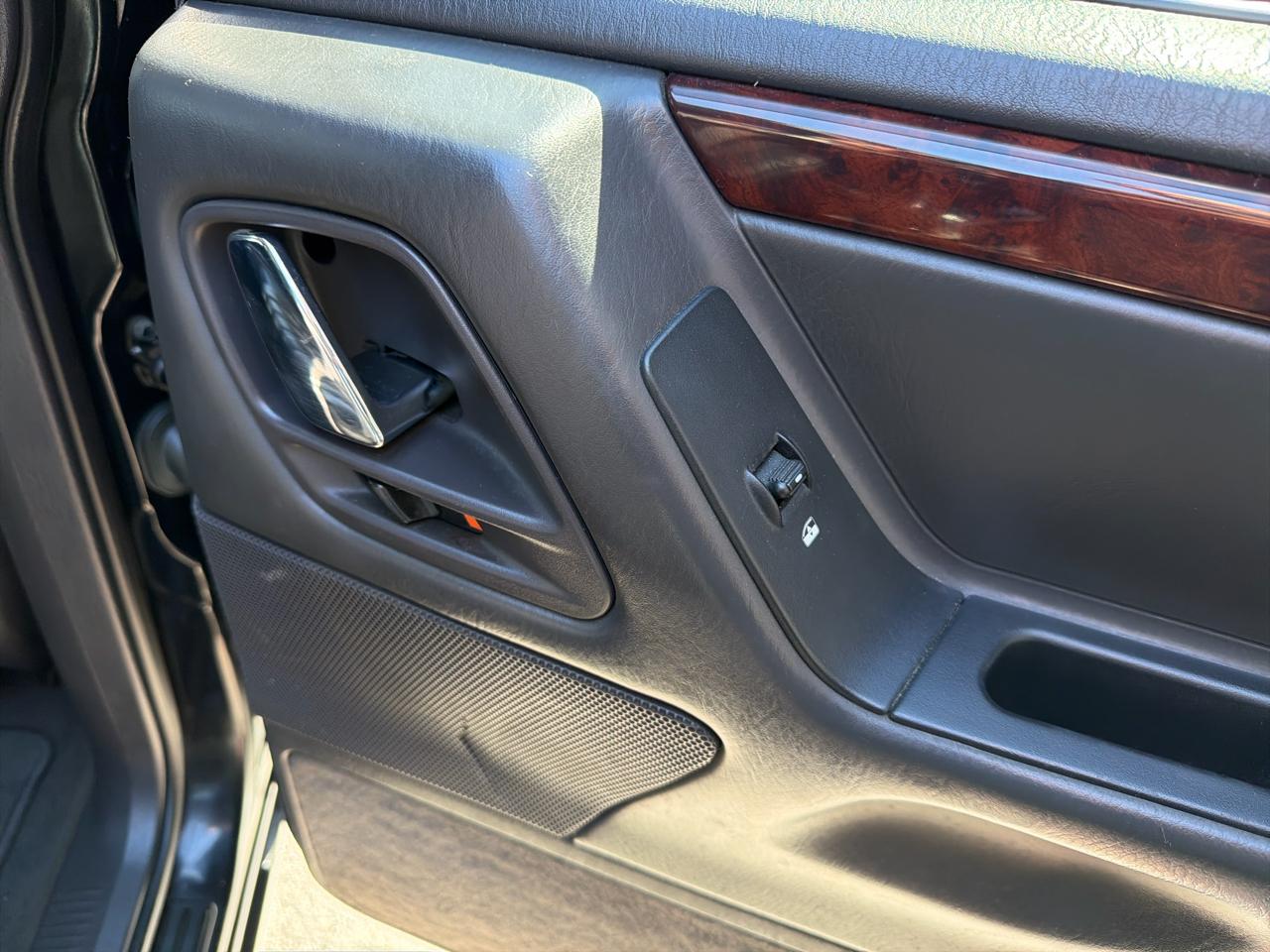 Jeep Grand Cherokee Limited 4WD 2000