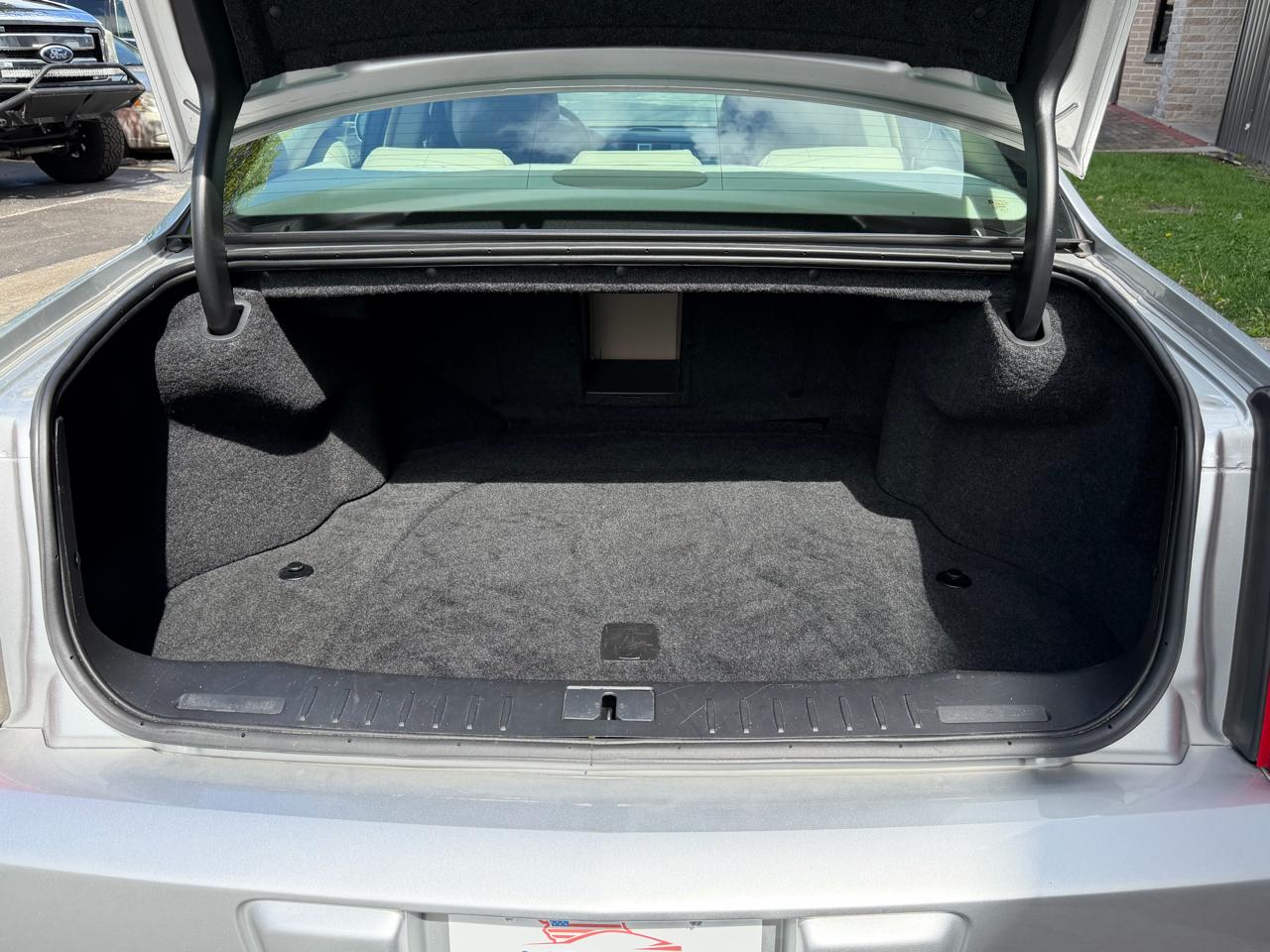 Cadillac DTS Luxury 2010