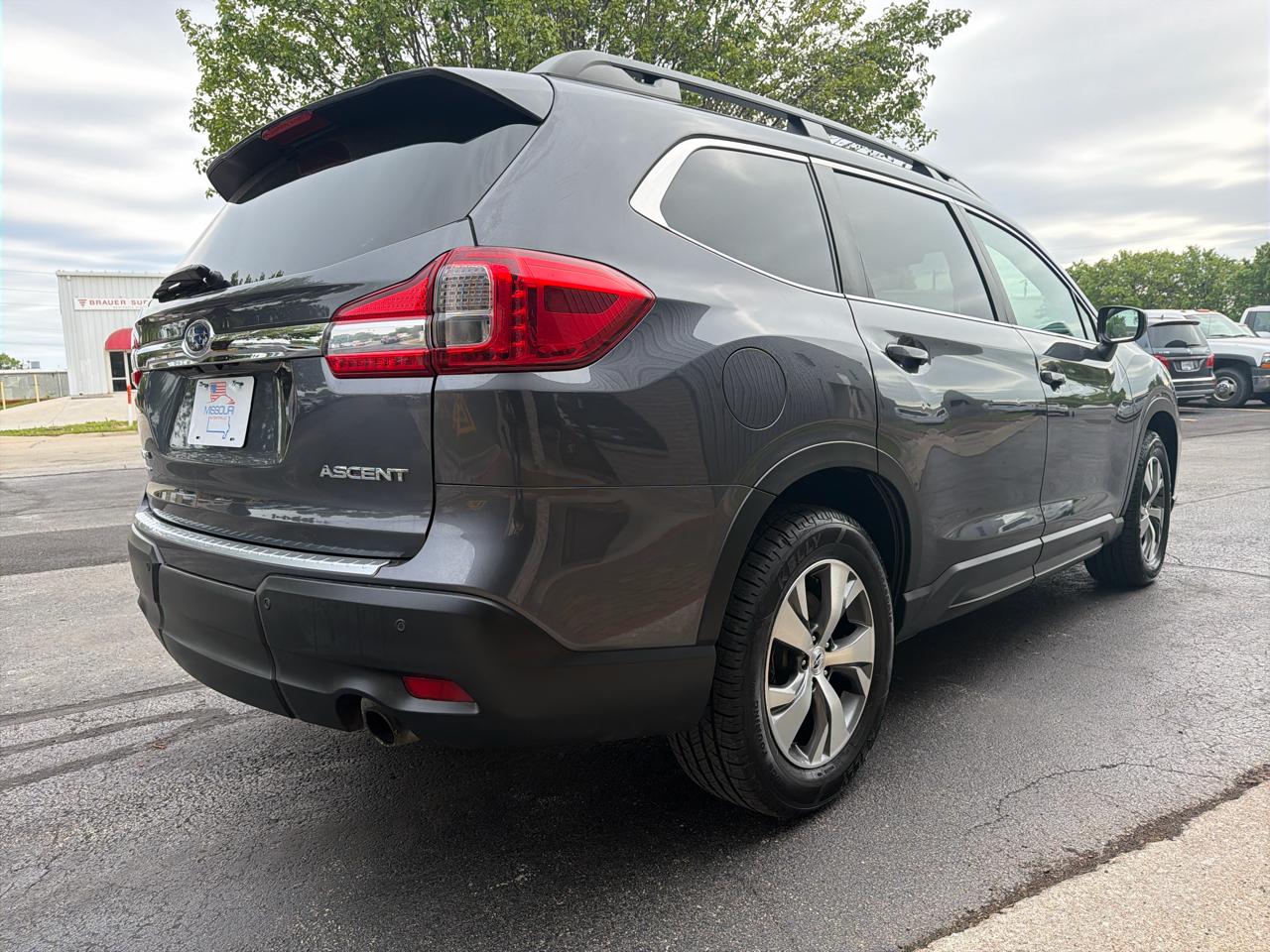 Subaru Ascent Premium 2022