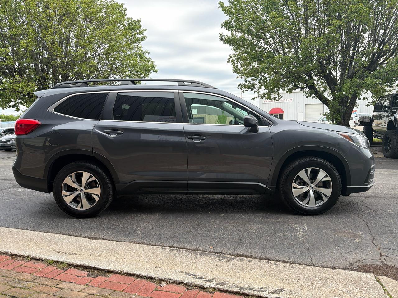Subaru Ascent Premium 2022