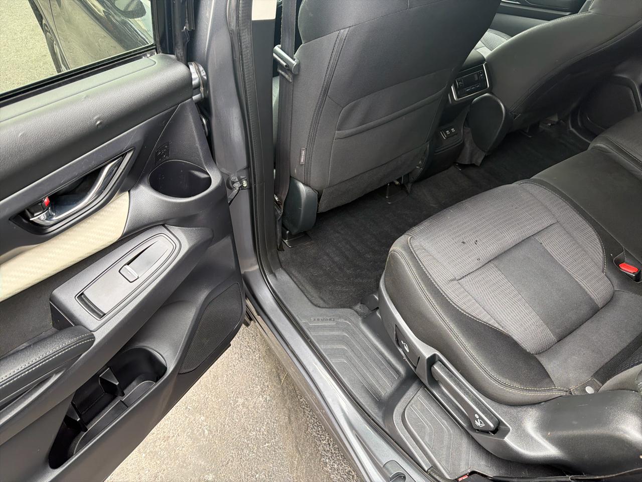 Subaru Ascent Premium 2022
