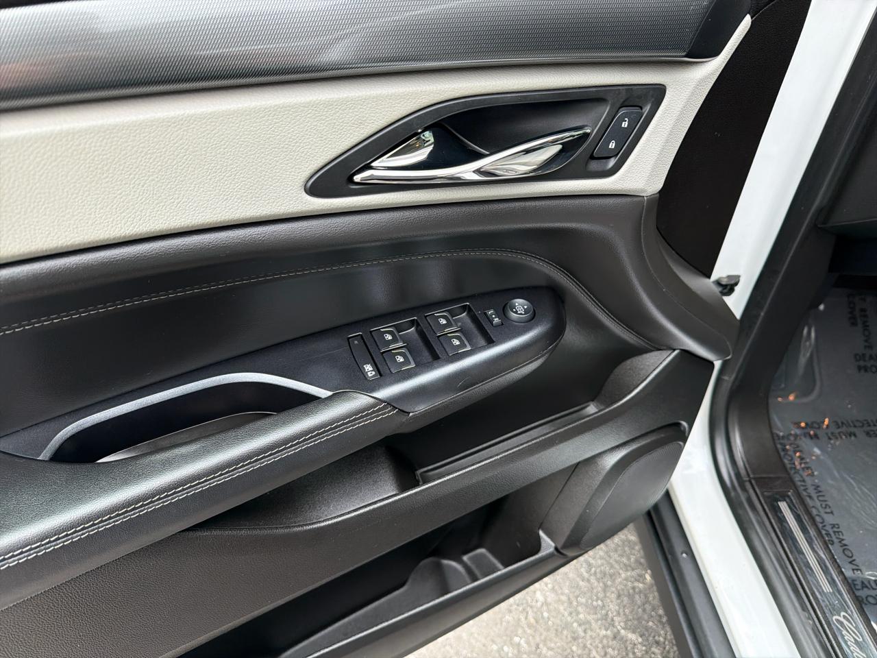 Cadillac SRX FWD 4dr Luxury Collection 2015