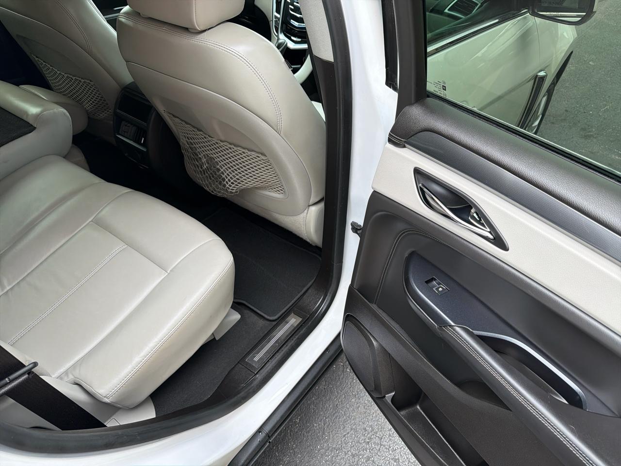 Cadillac SRX FWD 4dr Luxury Collection 2015