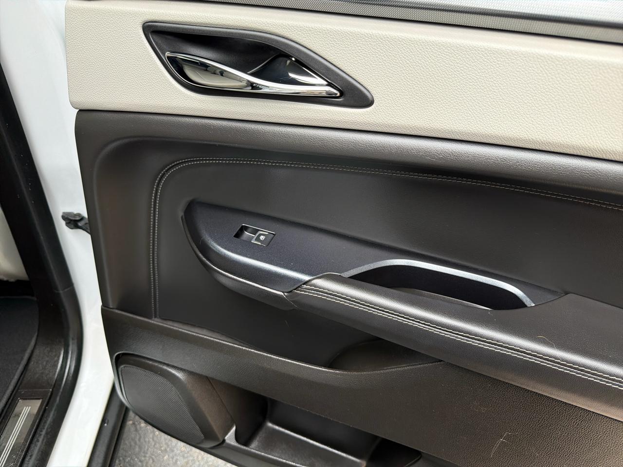 Cadillac SRX FWD 4dr Luxury Collection 2015
